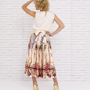 Conjunto de vestir con falda estampada en colores tierra verano 2020