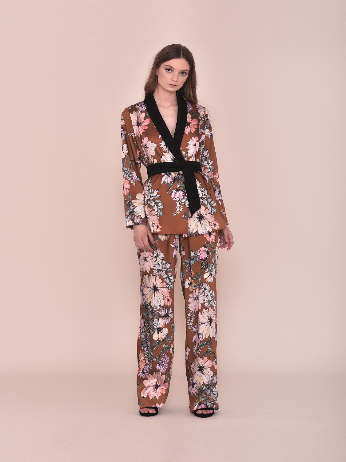 Conjunto fiesta pantalón y kimono 2020