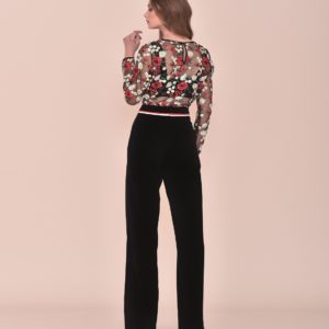 Conjunto pantalón fiesta negro con top de transparencias con detalles florales 2020