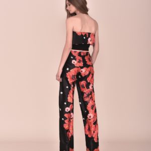 Conjunto pantalón negro y rojo con flores y top palabra de honor comunión 2020 Style