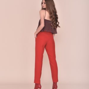 Pantalón rojo con palabra de honor verano 2020